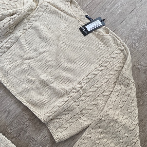 Nasty Gal NWT Set. Oatmeal color, size Medium - Picture 5 of 7